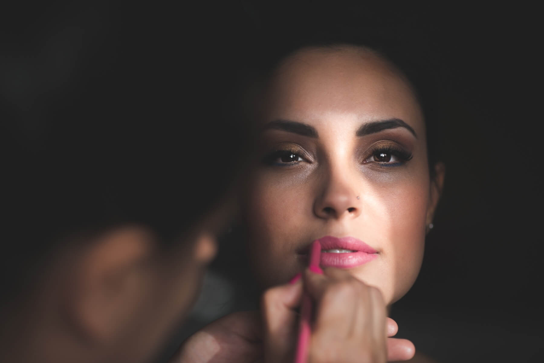 Primo piano sulla sposa. Veronica e Davide sposi in Ogliastra a Perdasdefogu, Nuoro. Beniamino Lai, Fotografo professionista di Matrimonio in Sardegna.