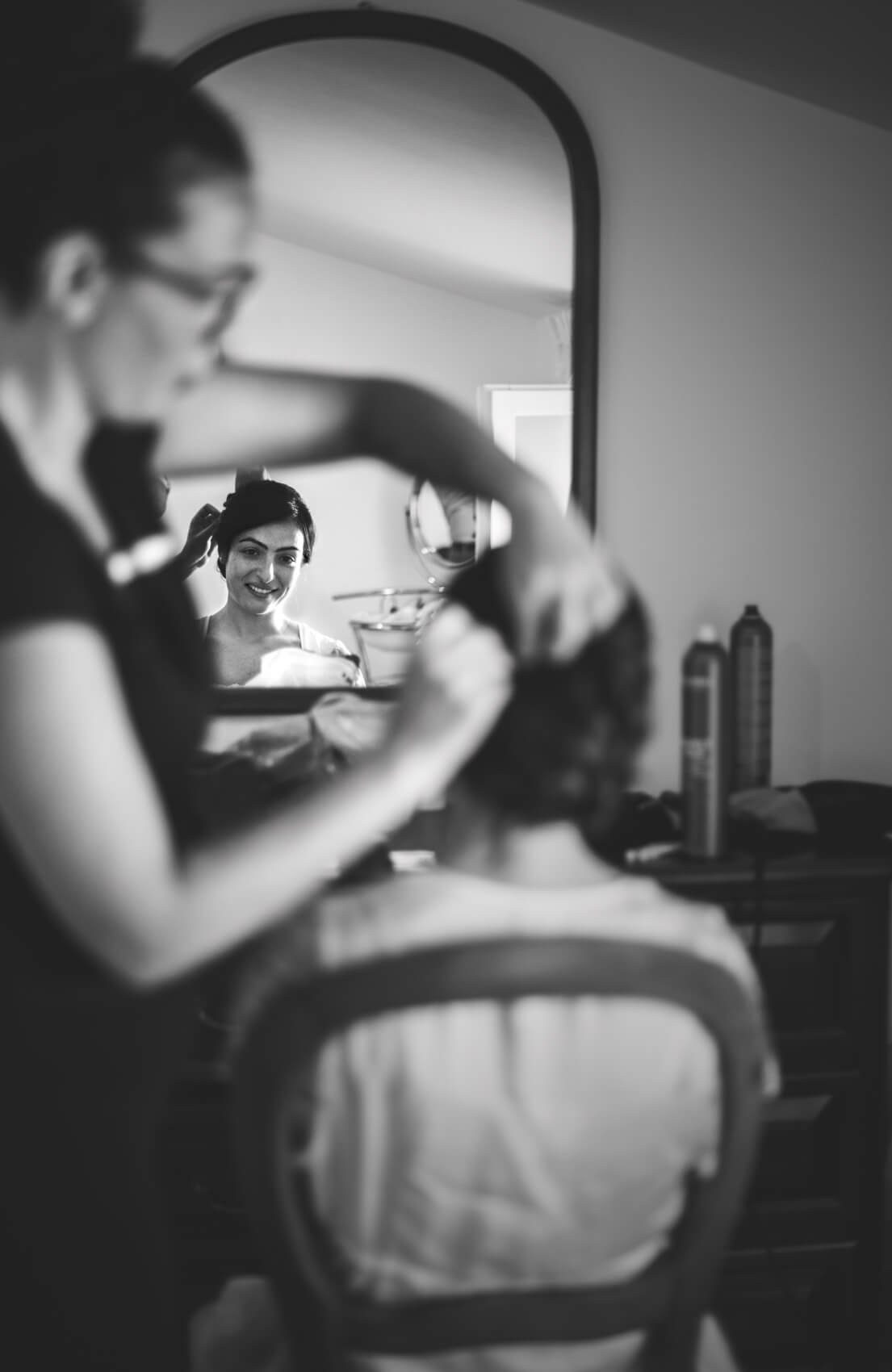 La sposa al trucco. Fotografo di matrimonio a Pattada, Sassari