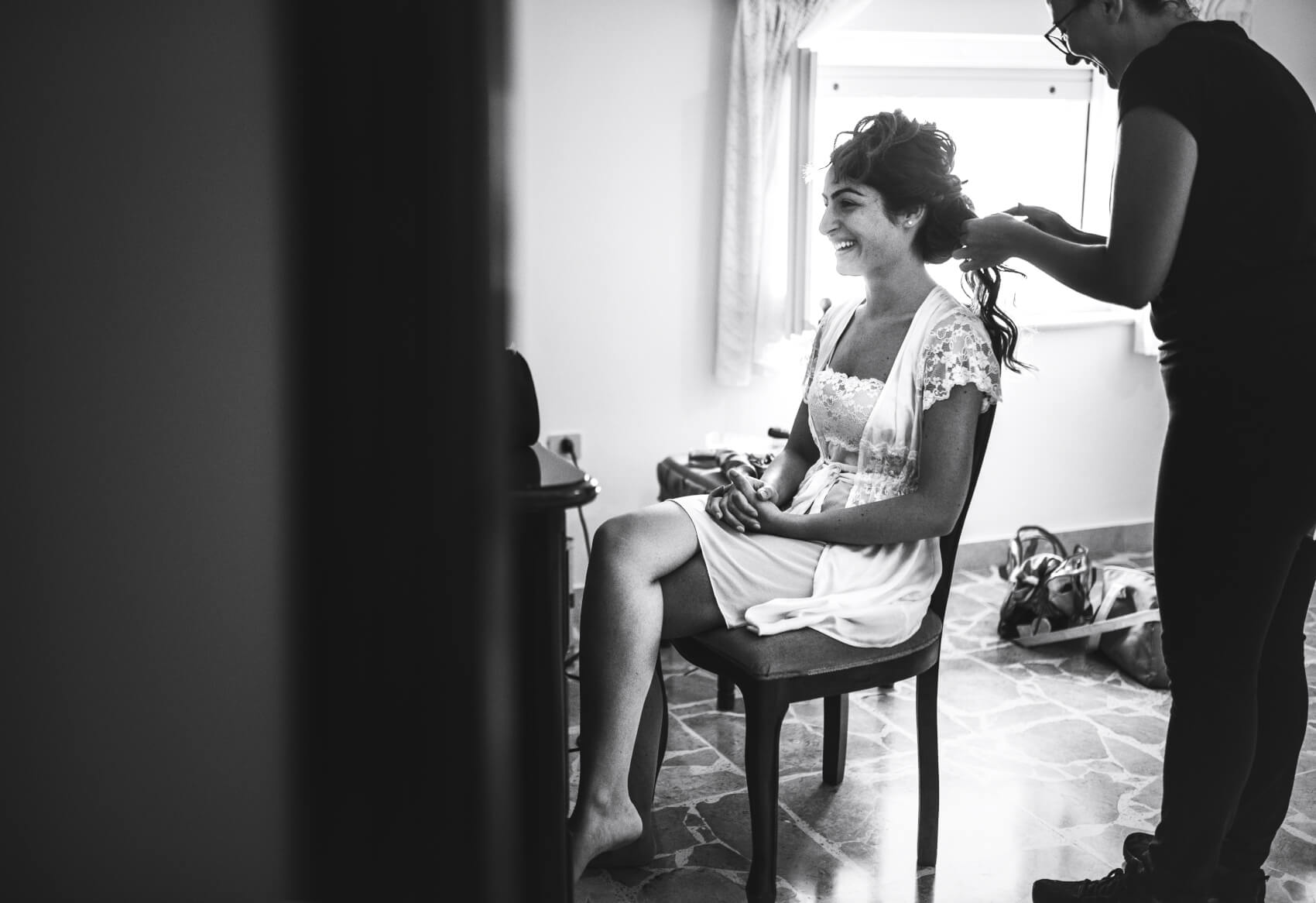 La sposa al trucco. Fotografo di matrimonio a Pattada, Sassari