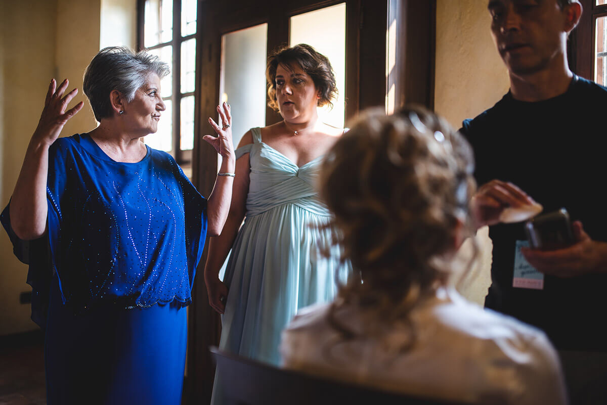 Matrimonio in campagna. Fotografo di matrimonio all'Antico Borgo Certosa, Pavia. Beniamino Lai