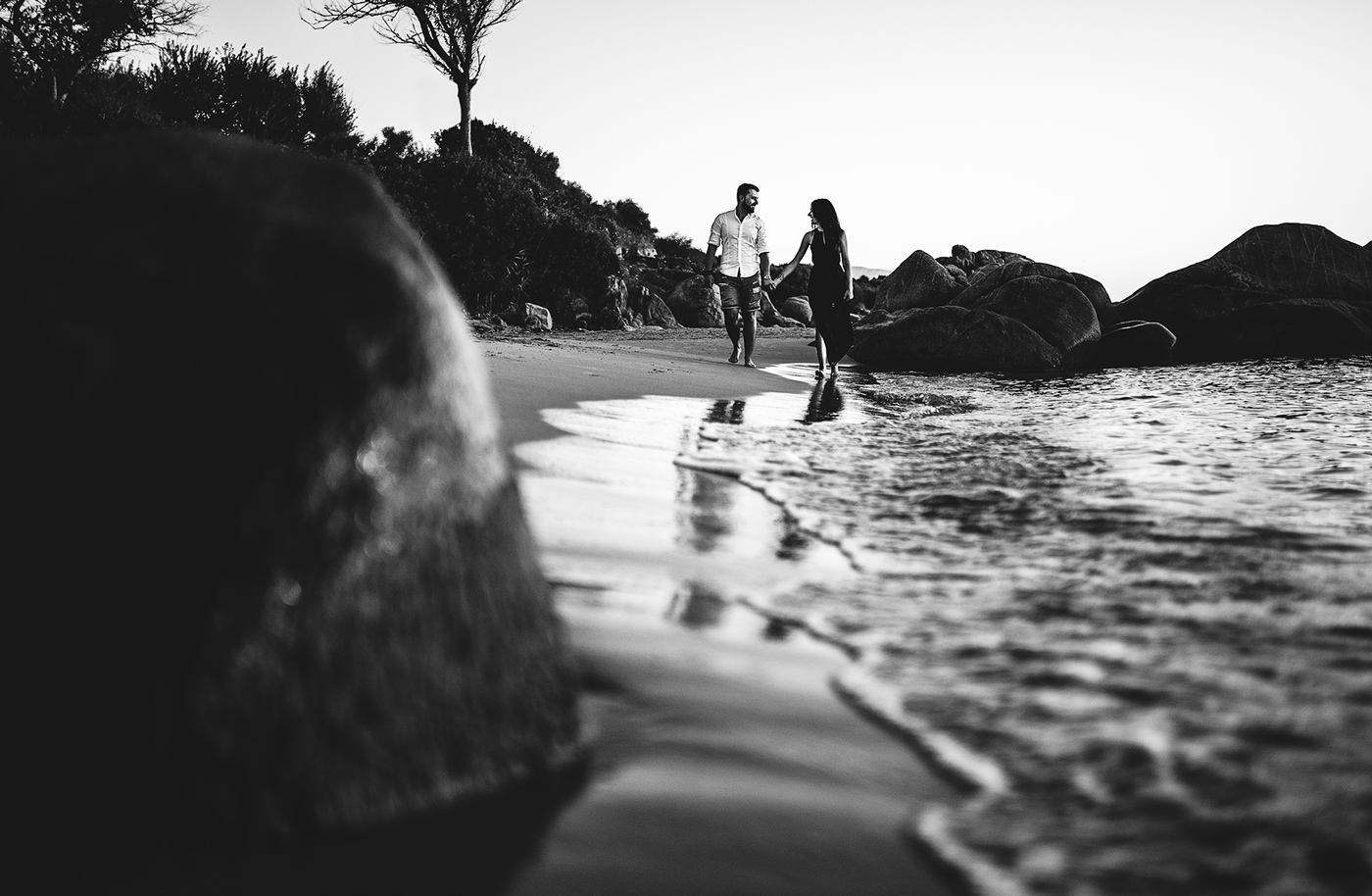 Servizio fotografico prematrimoniale in spiaggia a Tortolì, Sardegna