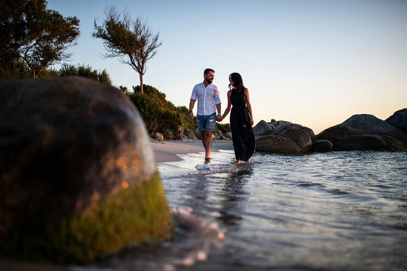 Servizio fotografico prematrimoniale in spiaggia a Tortolì, Sardegna